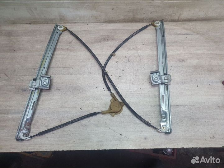 Стеклоподъемник передний левый Mercedes-Benz Vito