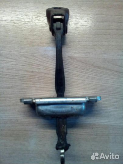 Ограничитель двери задней левой Hyundai-KIA Sola