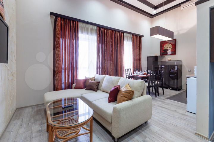 2-к. квартира, 53 м², 10/10 эт.