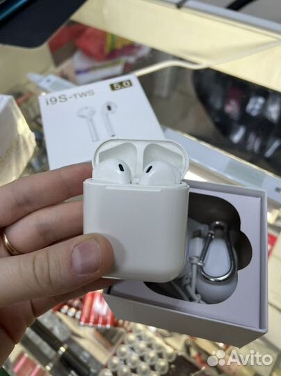 Беспроводные наушники apple airpods