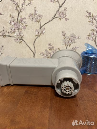 Корпус насадки-шинковки для мясорубки Bosch