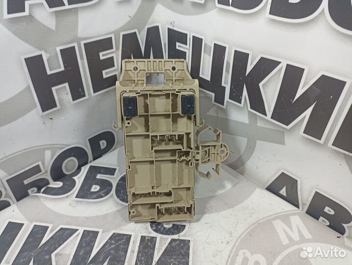 Блок предохранителей Subaru Legacy BL