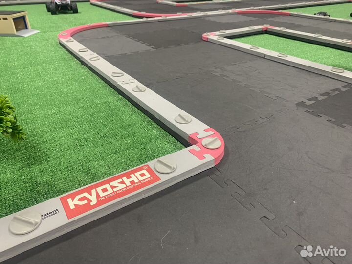 Трасса для радиоуправляемых машин Kyosho Mini-Z