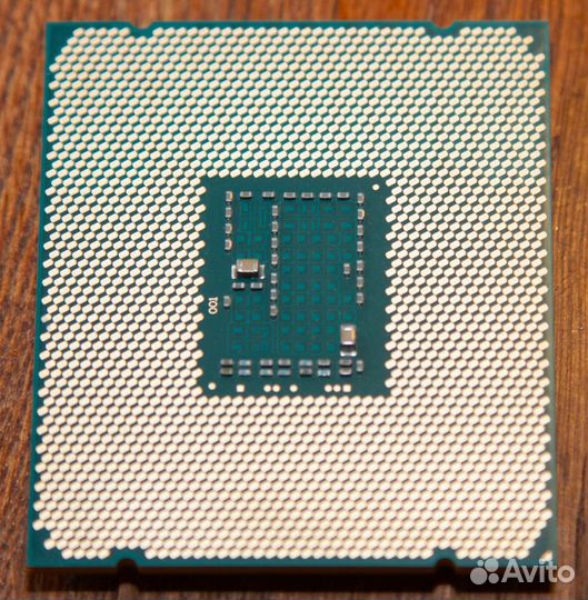 Процессор Intel Xeon E5-2650L v3 - 12 ядер