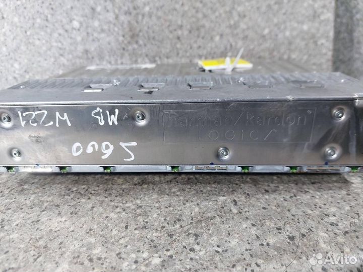 Усилитель акустической системы Mercedes-Benz S-Cla