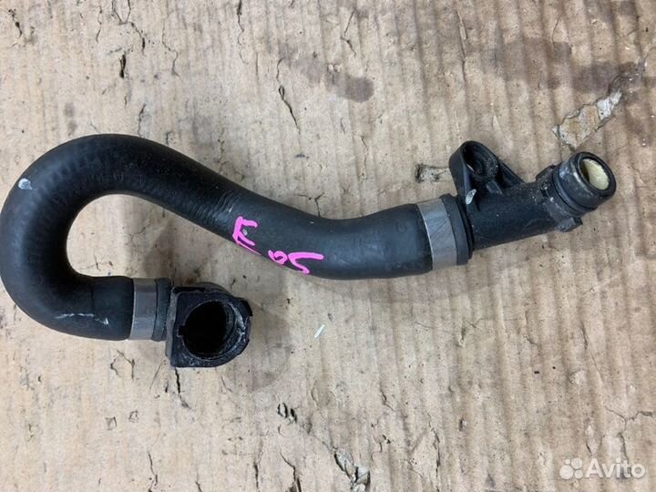 Патрубок системы охлаждения Bmw 3-Series E90