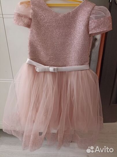 Нарядное платье