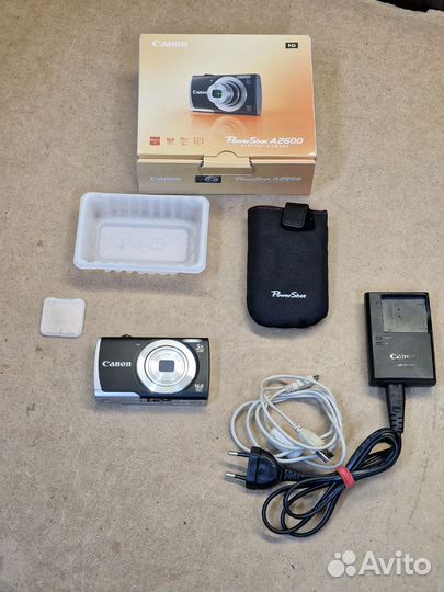 Фотоаппарат Canon PowerShot A2600 всё в комплекте