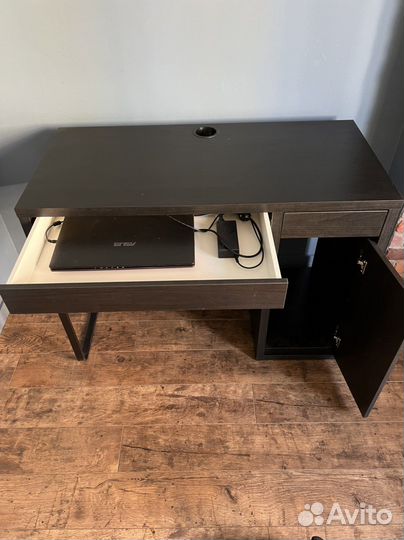 Компьютерный стол IKEA mikke