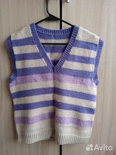 Жилетка женская вязаная (ручная работа)