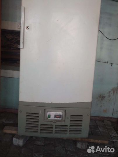 Холодильник шкаф бу