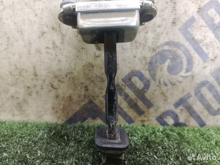 Ограничитель двери задний правый Ford Fusion