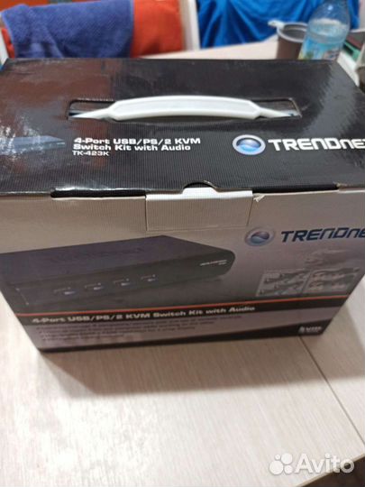 KVM-переключатель trendnet TK-423K