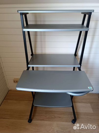 Компьютерный стол loft