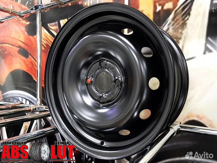 Новые стальные диски R15 на Hyundai Solaris