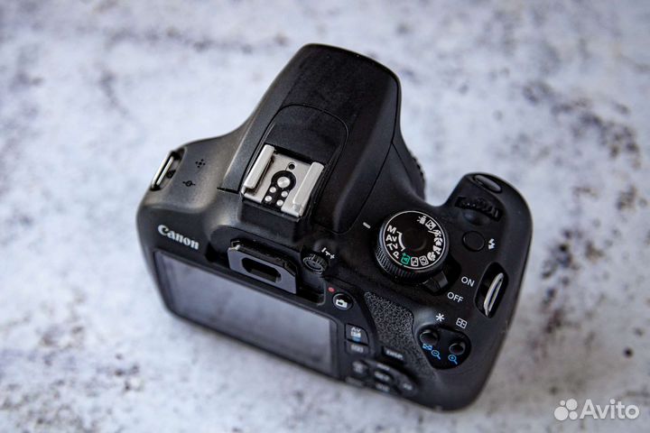 Зеркальный фотоаппарат canon 1200d