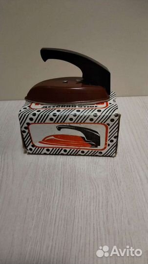 Игрушка утюжок СССР