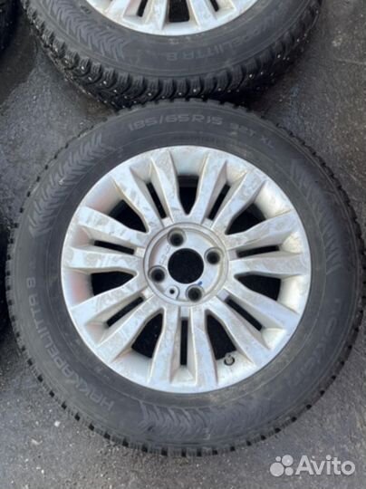 185/65 R15 Nokian Hakkapeliitta 8 Зима Литые R15 pсd:4x100 ет:40 DIA:60.1