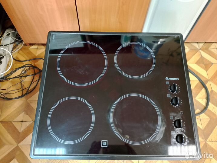 Варочная панель электрическая ariston