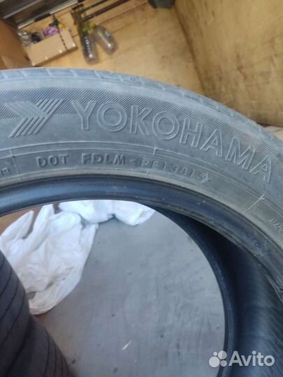 Yokohama dB Decibel E70B 215/55 R17