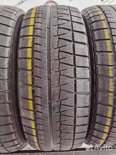 Bridgestone Blizzak Revo GZ 215/55 R17 94Q