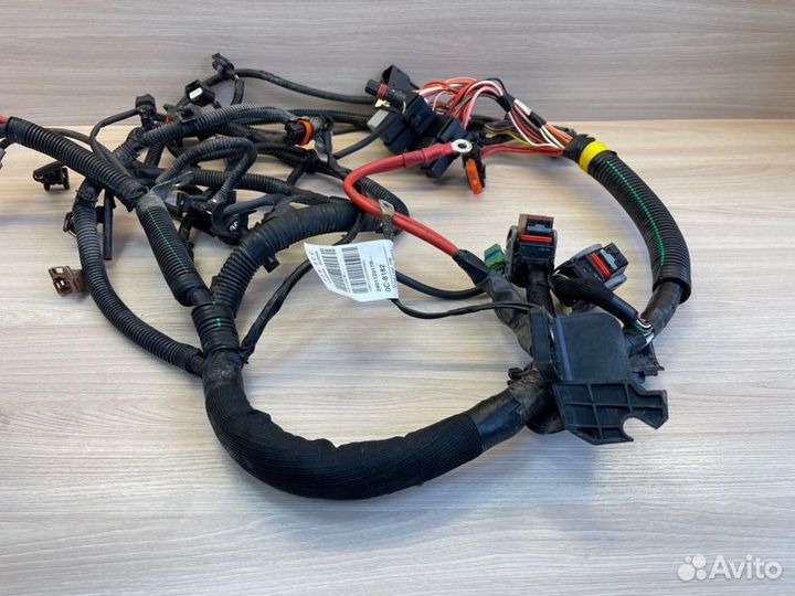 Подкапотная проводка Renault Duster