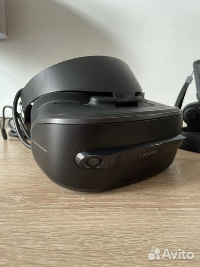 VR шлем Lenovo Explorer