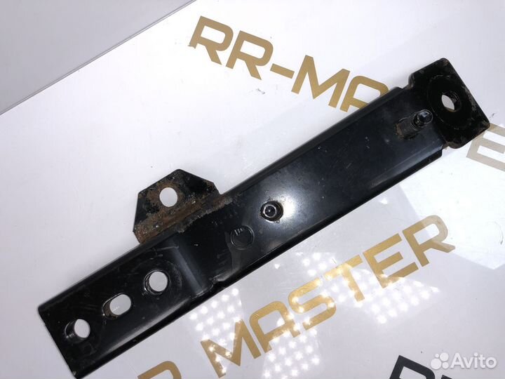 Усилитель подрамника range rover Левый