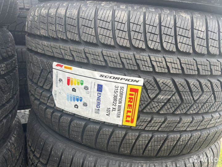 Pirelli Scorpion Winter 315/30 R22 и 285/35 R22