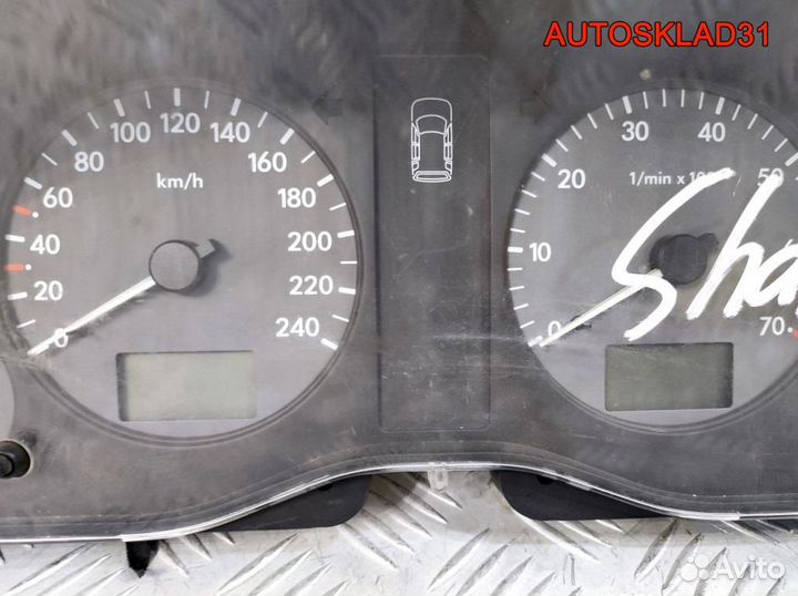 Панель приборов VW Sharan 2.8 AYL 7M0919881 Бензин