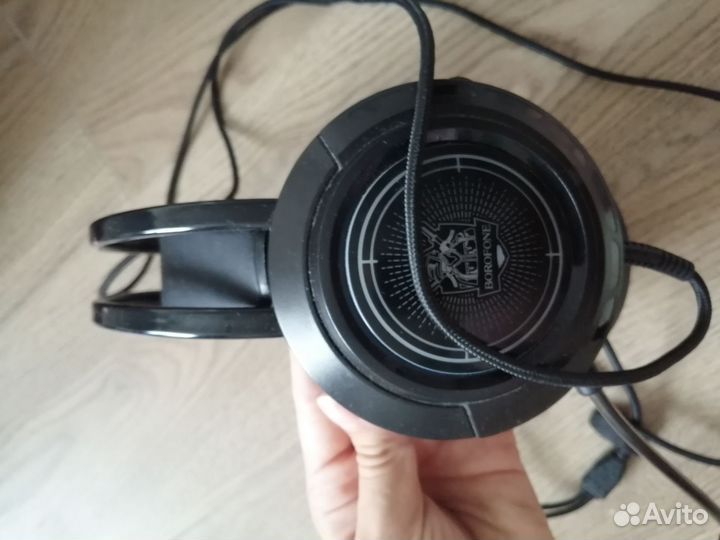 Игровые наушники