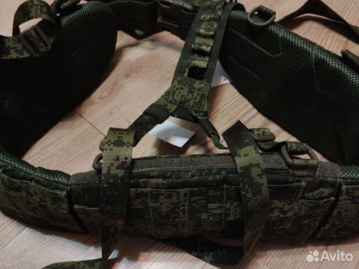 Валберт, Боевой пояс с лямками