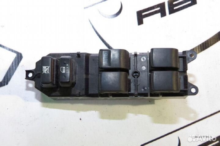 Блок управления С\П toyota. corolla rumion highlander IST land cruiser ractis vitz. URJ202W UZJ200W