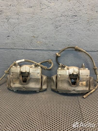 Суппорт тормозной передний Audi A6 C7 cyga 2016