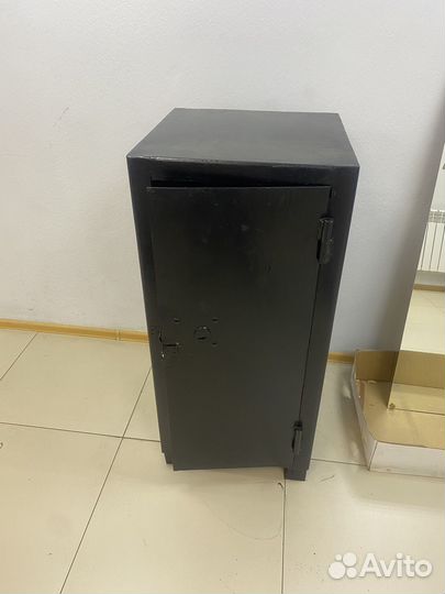 Ящик железный