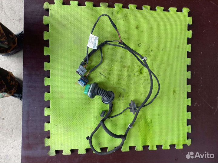 Проводка (коса) задний левой двери Пежо 308