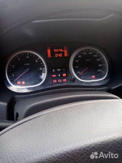 Панель приборов (щиток) Renault Duster