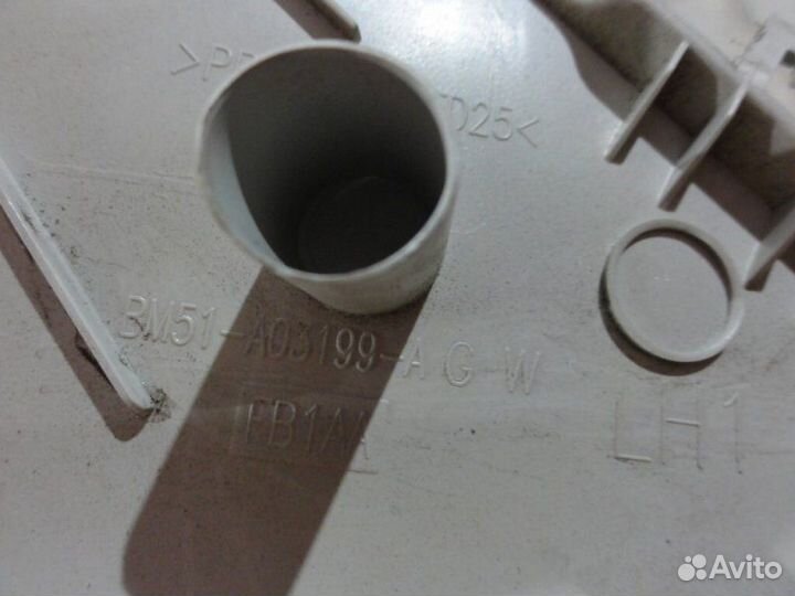 Обшивка стойки левая Ford Focus 3 седан duratec