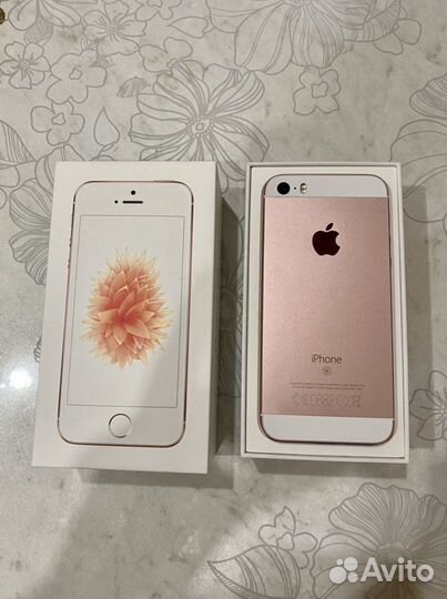 iPhone SE, 64 ГБ