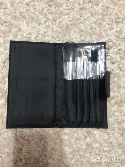 Набор макияжных кистей