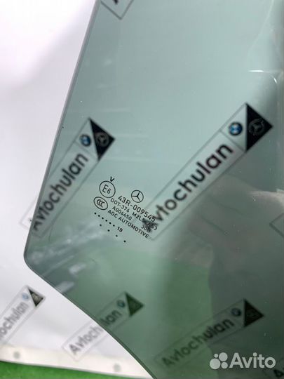 Стекло двери заднее правое Mercedes-Benz Gle-Class