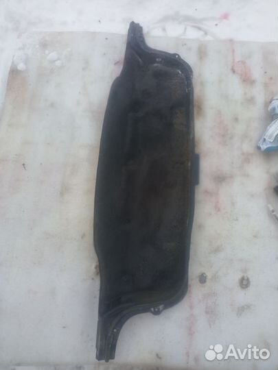 Панель передняя верхняя моторного щита Opel Zafira
