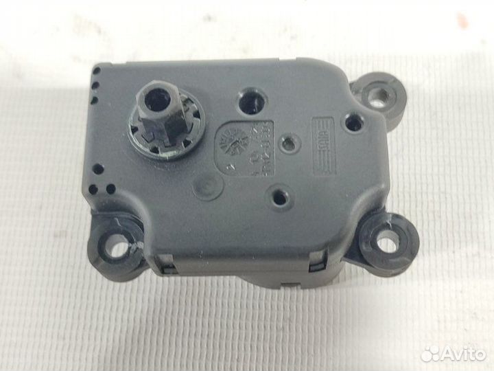 Сервопривод заслонок Mercedes-Benz S-Class W220