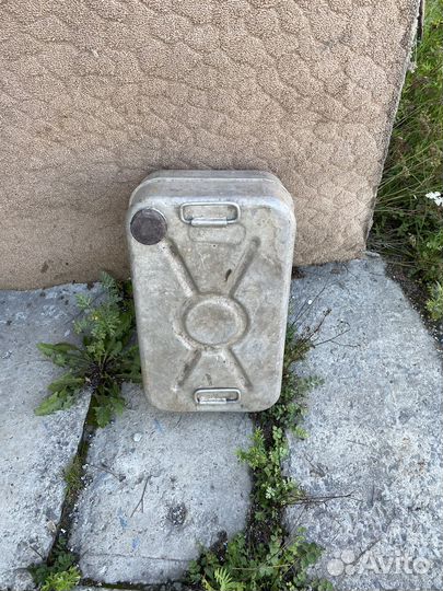 Канистра для бензина бу