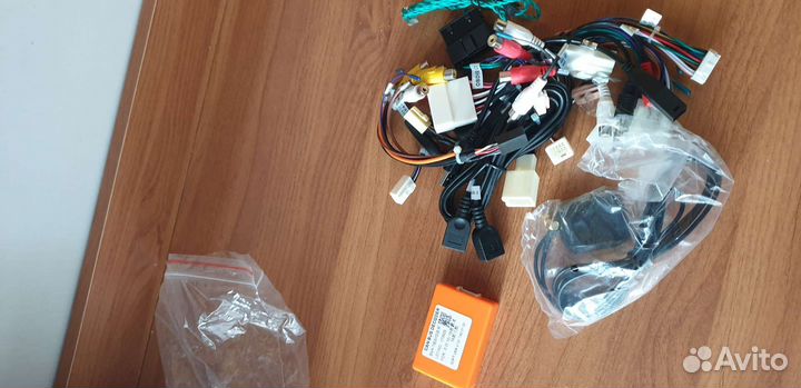 Штатная магнитола ZF-1205 Toyota Land Cruiser 200