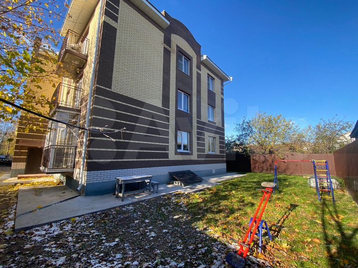 2-к. квартира, 57,7 м², 1/3 эт.