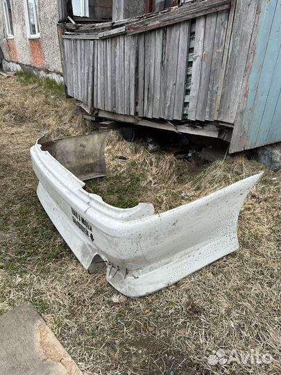 Задний бампер toyota chaser 100