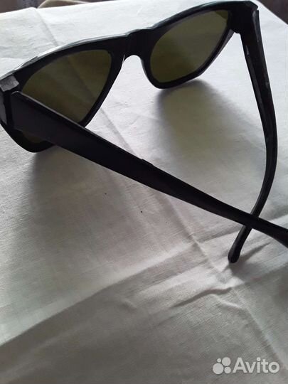 Солнцезащитные очки 70-х