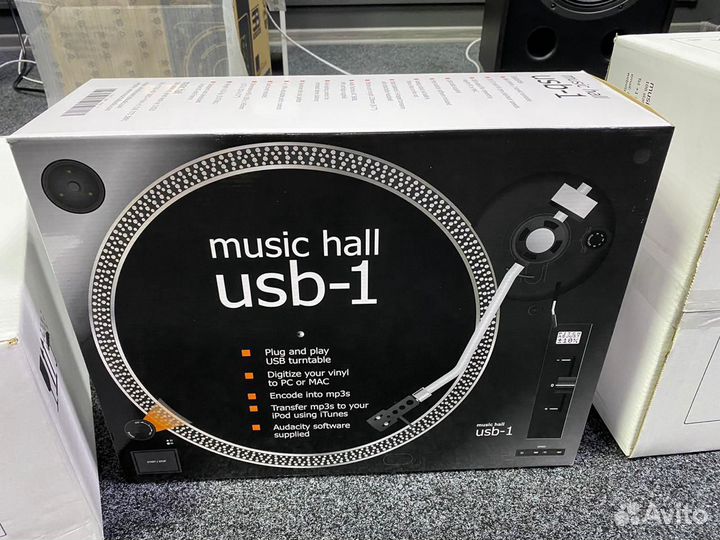 Проигрыватель виниловых пластинок Music Hall usb-1