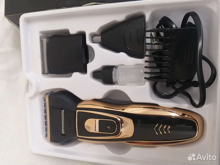 Машинка для бритья Geemy gm-595